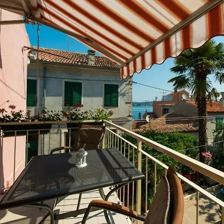 Apartment Sea View House