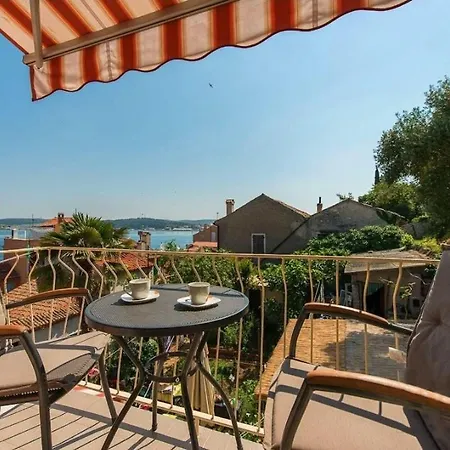 Sea View House