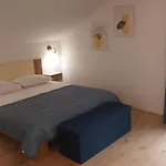 Sea View House Daire