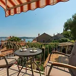 Sea View House