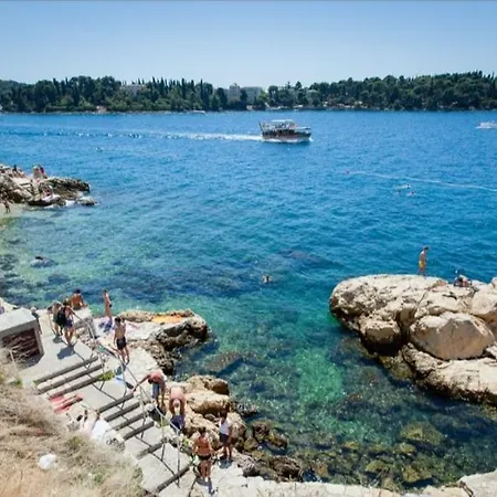 Sea View House *